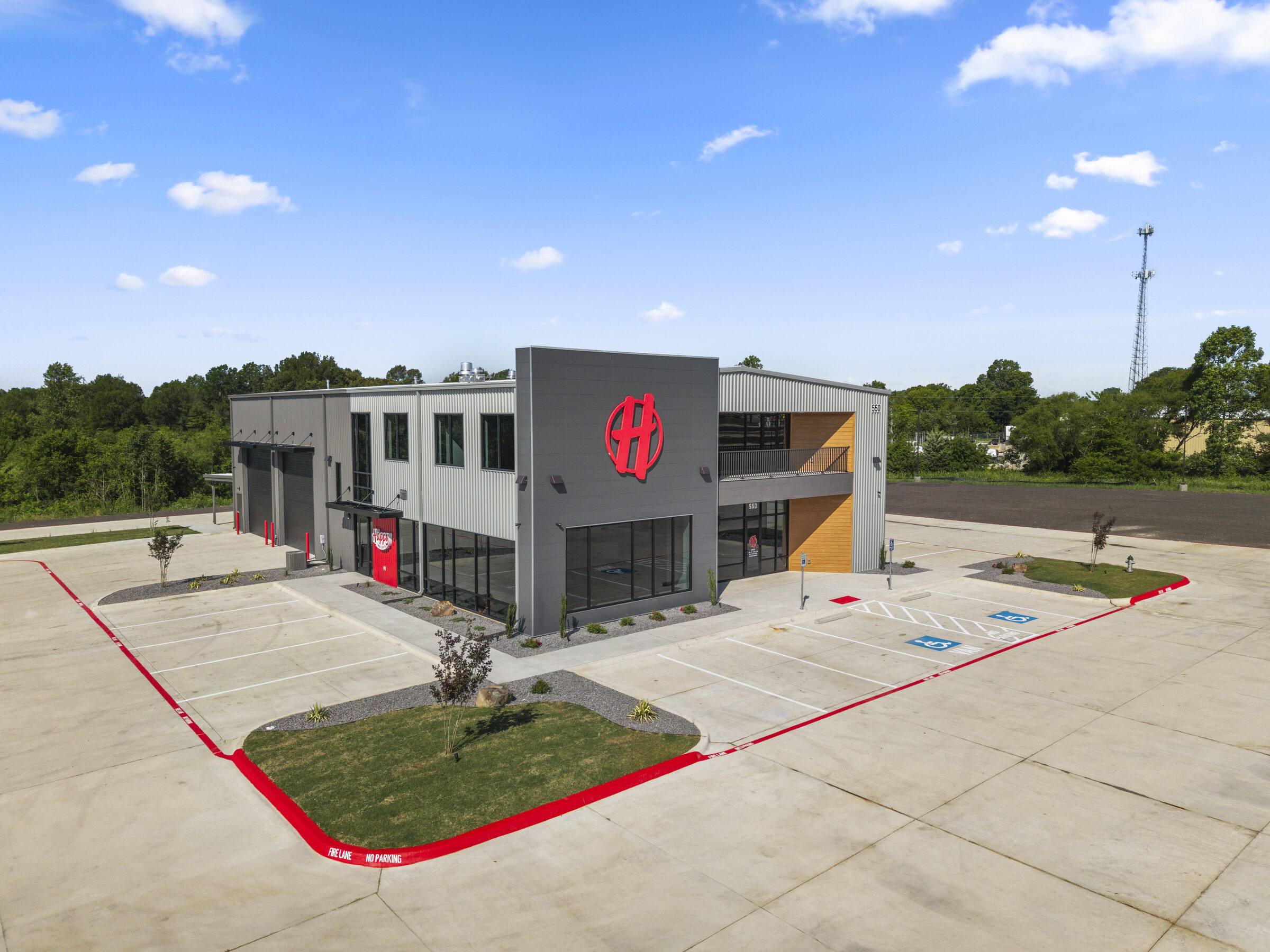 Completed commercial facility built by Stansell Construction